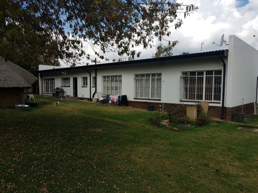 To Let 4 Bedroom Property for Rent in Panorama Free State